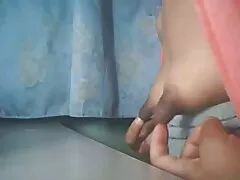 ஏசியன் எல்ஃப் டால் கிறிஸ்துமஸுக்குப் பிறகு கடுமையாகப் புணர்ந்தது